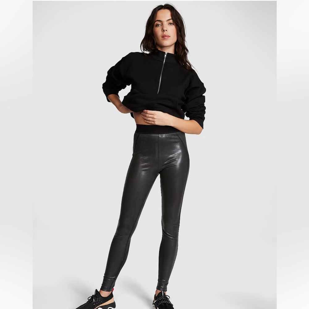 Victoria secret pink pure black shine ultimate high waist leggings NWT🖤✨